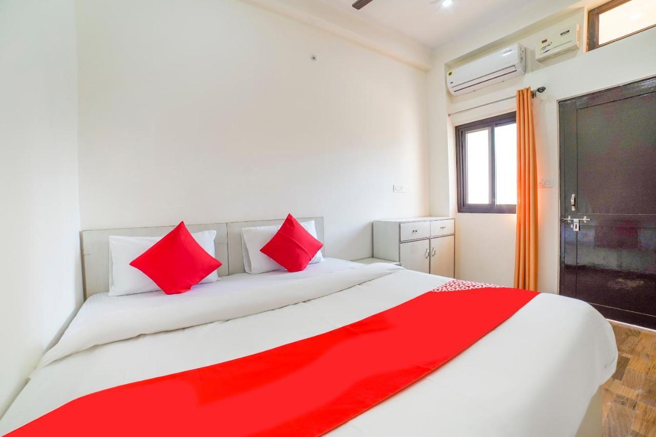 Oyo 67163 Anantham Residency Hotel Narendra Nagar Exterior foto